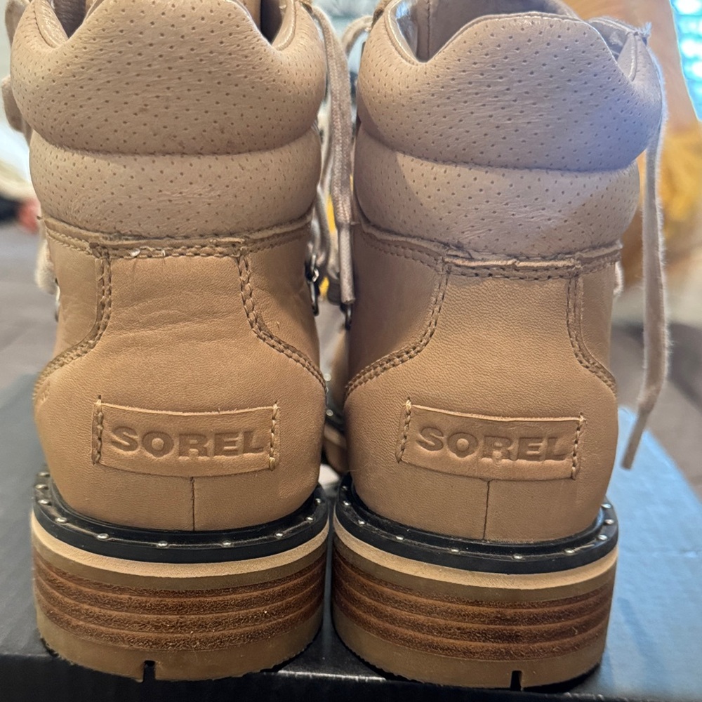 Sorel Women’s Tan Lace-Up Hiking Boots - Picture 2 of 5